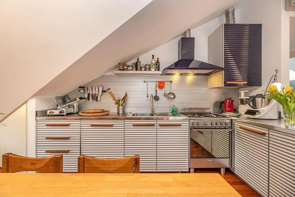 The Colorful Nest Apartment Milan